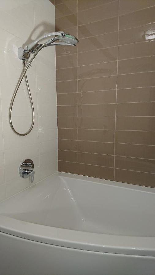 Quiet And Spacious Apartment With Garage Option كراكوفيا المظهر الخارجي الصورة